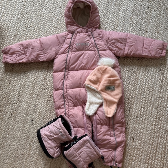 STONZ Bundle 18-24M - 2-in-1 Snow Suit, Puffer Booties, and Fleece Hat for Baby - Picture 1 of 10